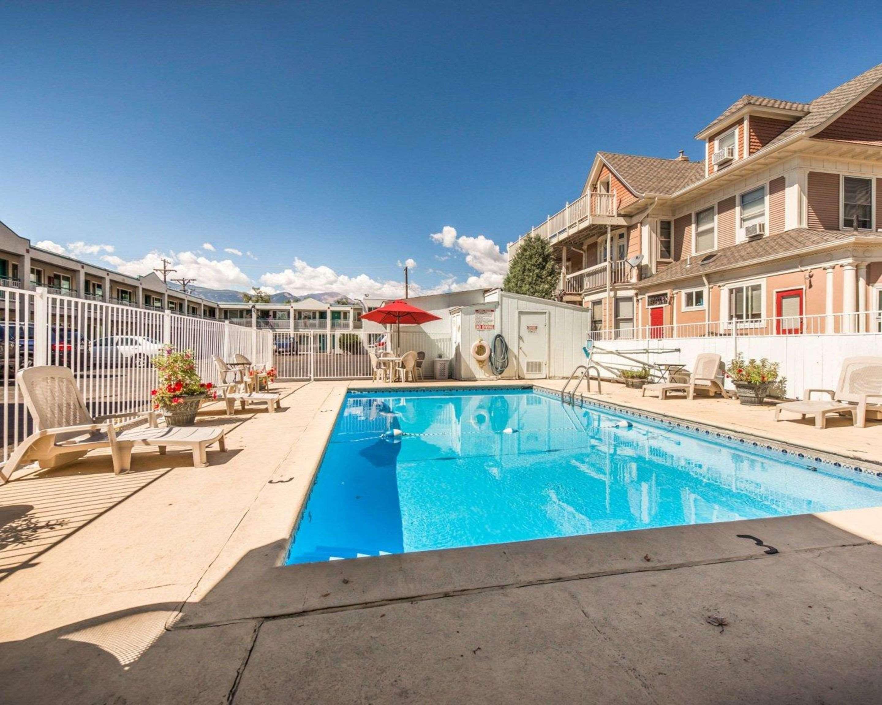 Econo Lodge Downtown Colorado Springs Eksteriør billede